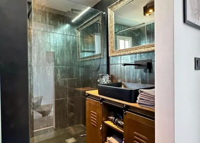 Seaview Dreams Luxury 2 Bedroom With Amazing Views And Balcony By Namaste Elite * Torremolinos