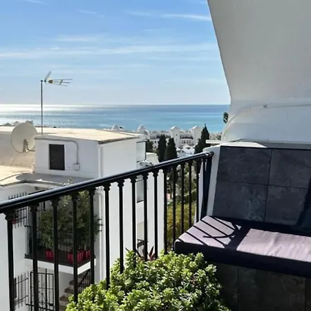Seaview Dreams Luxury 2 Bedroom With Amazing Views And Balcony By Namaste Elite