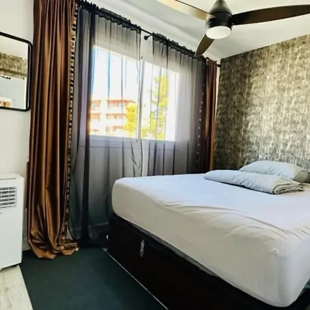 Seaview Dreams Luxury 2 Bedroom With Amazing Views And Balcony By Namaste Elite