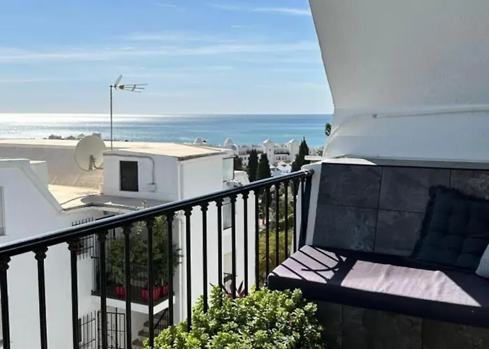 Seaview Dreams Luxury 2 Bedroom With Amazing Views And Balcony By Namaste Elite