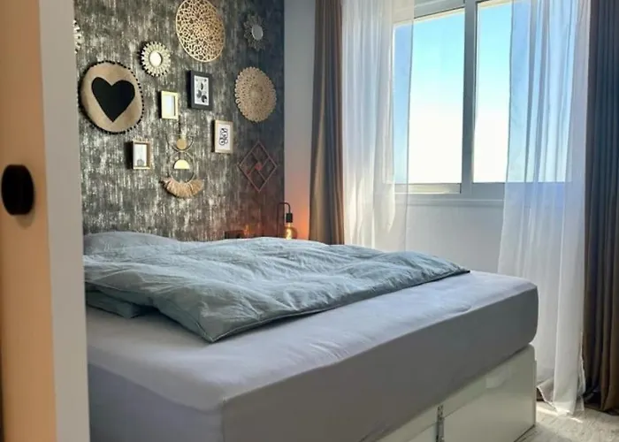 Appartement Seaview Dreams Luxury 2 Bedroom With Amazing Views And Balcony By Namaste Elite Torremolinos