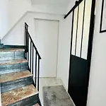 Seaview Dreams Luxury 2 Bedroom With Amazing Views And Balcony By Namaste Elite דירה