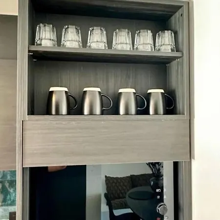 דירה Seaview Dreams Luxury 2 Bedroom With Amazing Views And Balcony By Namaste Elite טורמולינוס
